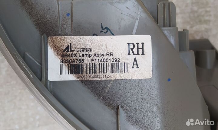 Задний фонарь outlander 3