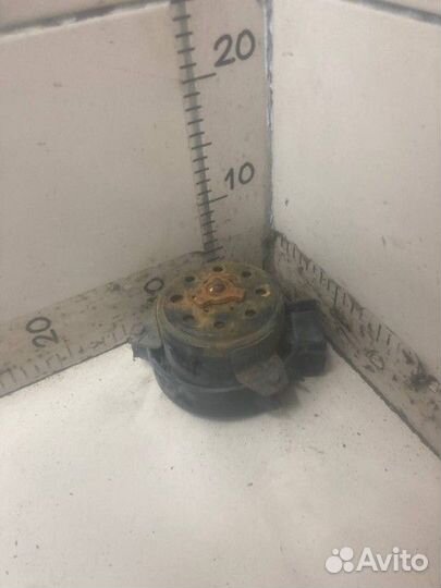 Моторчик вентилятора радиатора Mazda Tribute