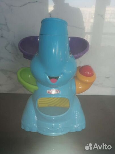 Детские игрушки. Музыкальный слон