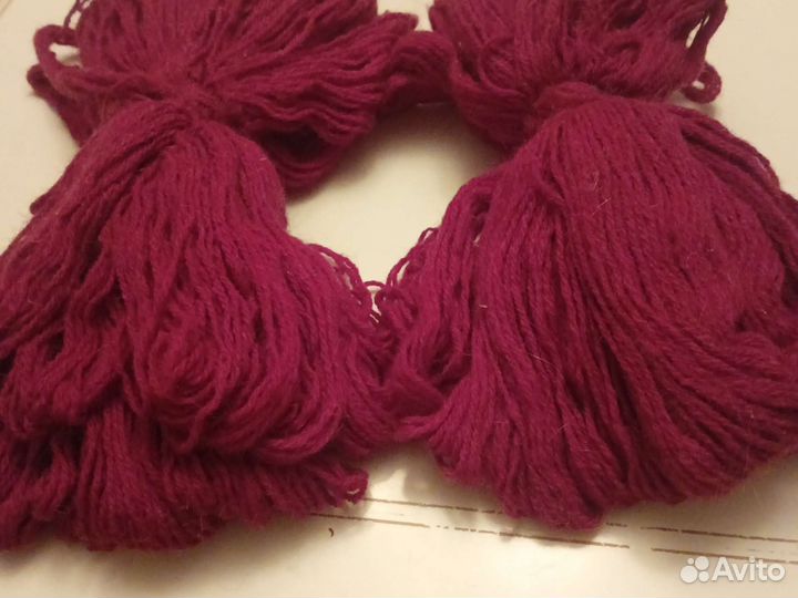 Шерстяные нитки
