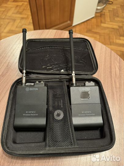 Петличный микрофон