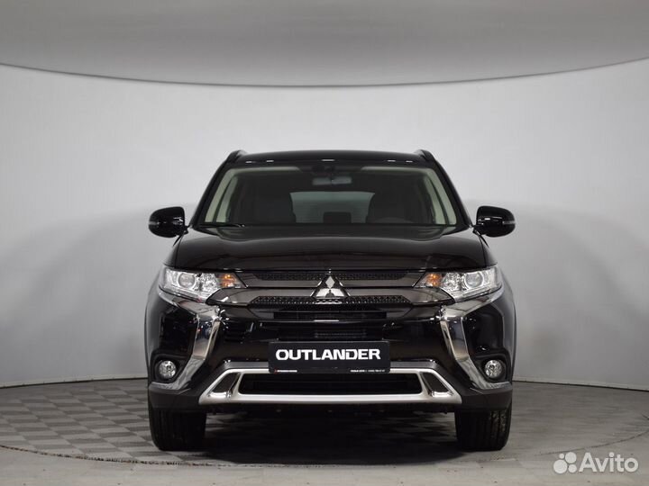 Mitsubishi Outlander 2.0 CVT, 2022