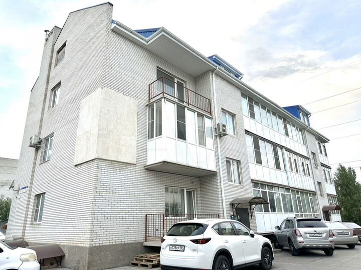 4-к. квартира, 115 м², 3/3 эт.