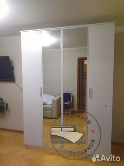 Шкаф распашной