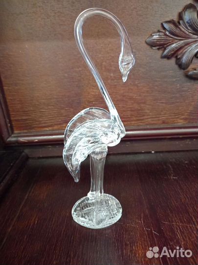 Статуэтка лебедь