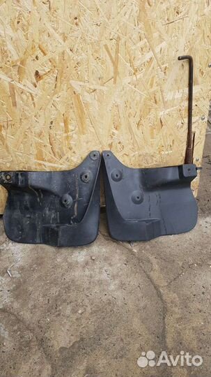 Брызговики для toyota LC200