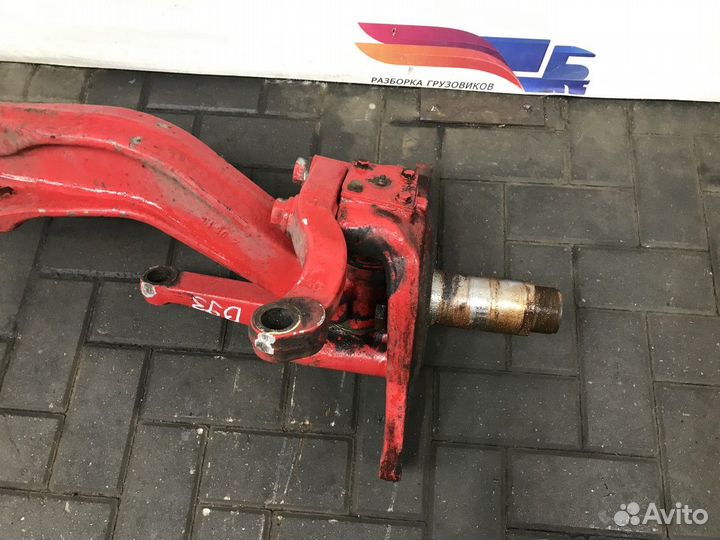 Кулак поворотный левый Daf XF105