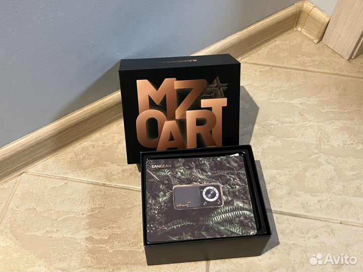 Радиоприемник-блютузколонка Sangean WR-7 DarkWood