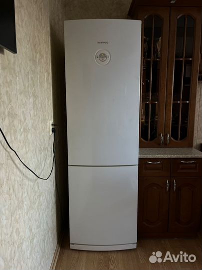 Холодильник daewoo