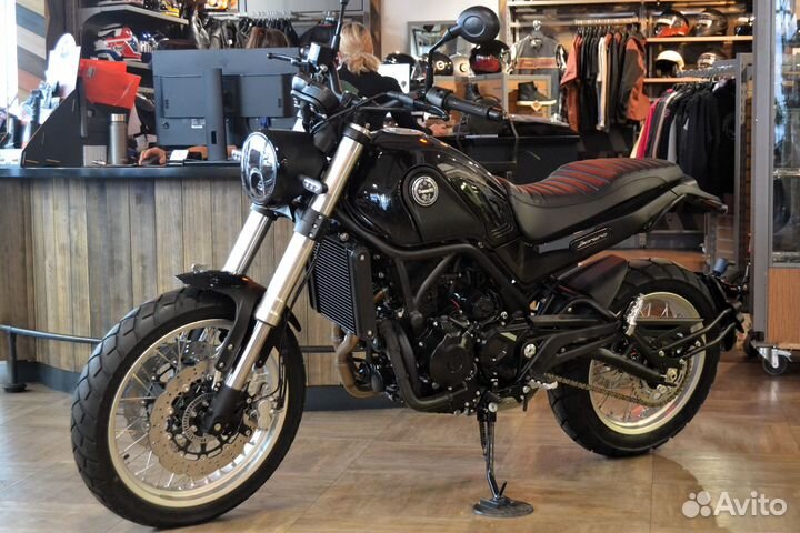 Benelli Leoncino 500 Trail