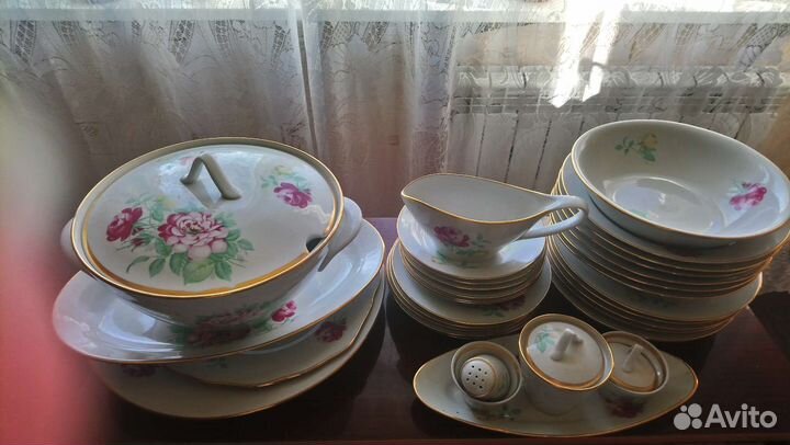 Продам столовый сервиз