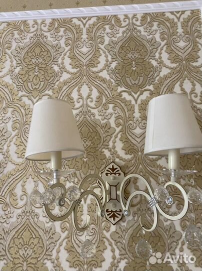 Люстра и бра к ней