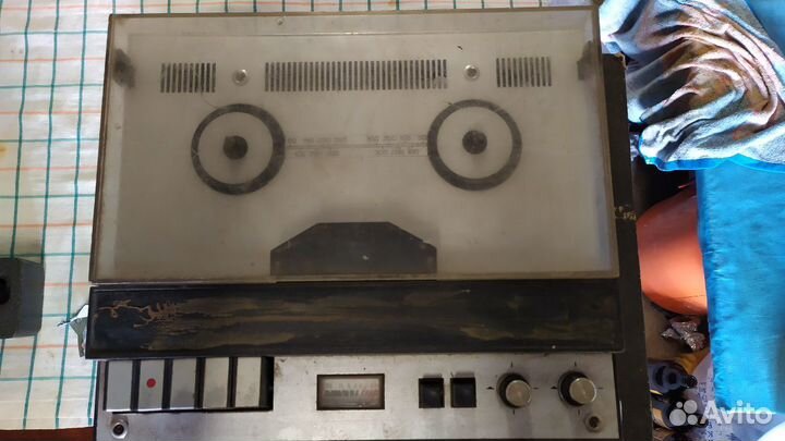 Магнитофон