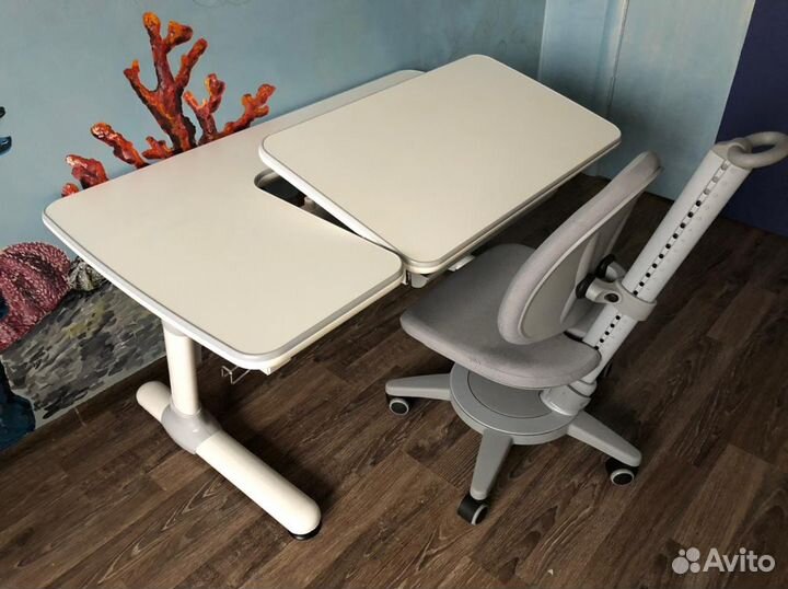 Стол парта растущая с ящиком и наклоном