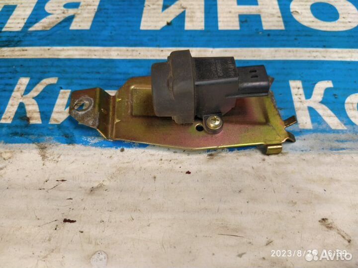 Датчик подушки безоп Ford Mondeo 2.0L OO-O7