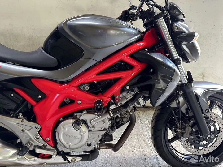 Suzuki Gladius 400