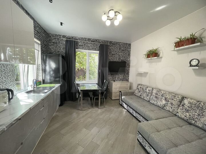 Дом 65 м² на участке 5 сот.