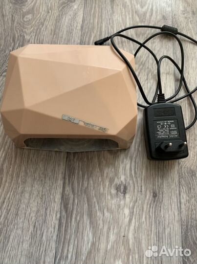 Лампа для гель-лака