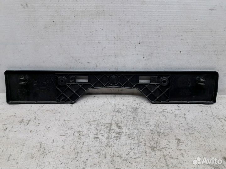 Накладка под номер передняя Toyota Rav4 XA50 2018