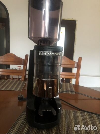 Жерновая кофемолка Nuova Simonelli MDX