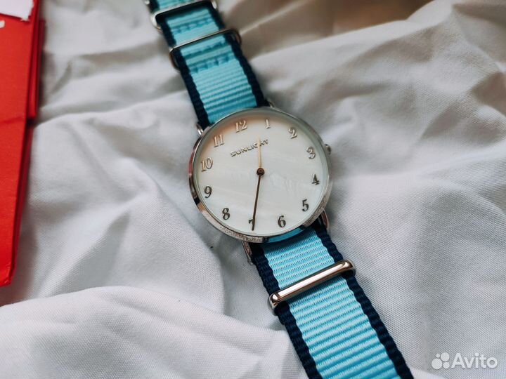 Часы наручные женские