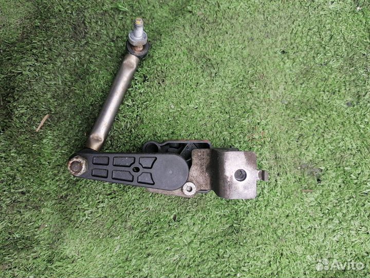 Датчик высоты дорожного просвета Bmw X5 E70