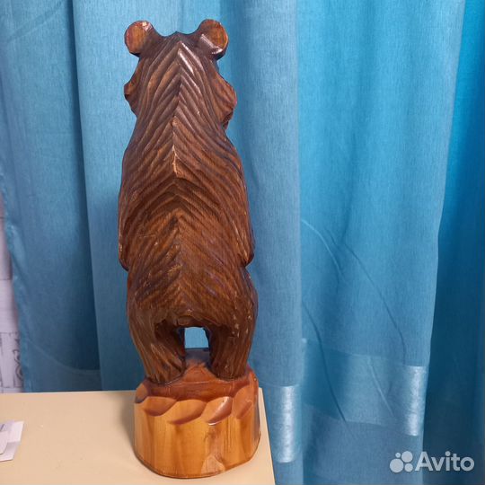 Деревянные медведь и орел