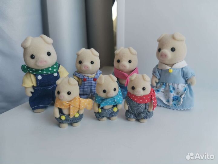 Семья поросят sylvanian families