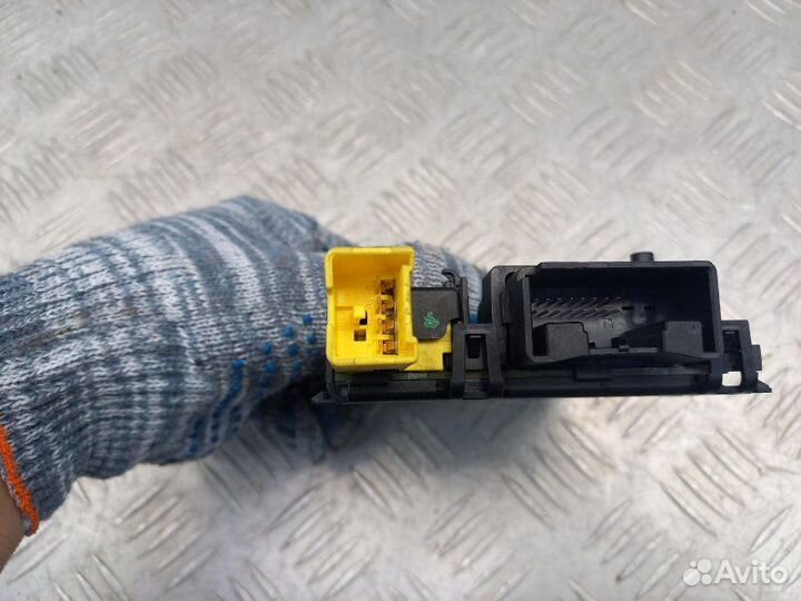 Блок электронный Volkswagen Passat B6 1.6 BSF 102