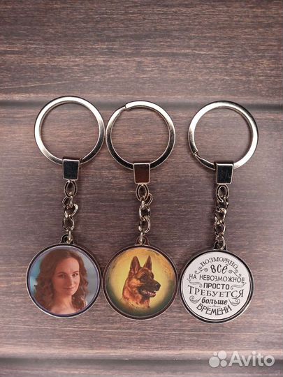 Брелок медальон