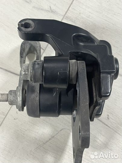 BMW K18 / K19 суппорт ручника