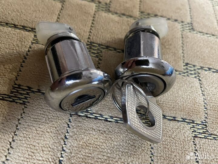 Личинка замка ваз 2110-2112