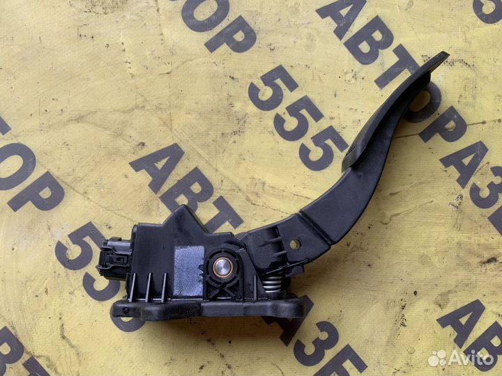 Педаль газа FAW V2