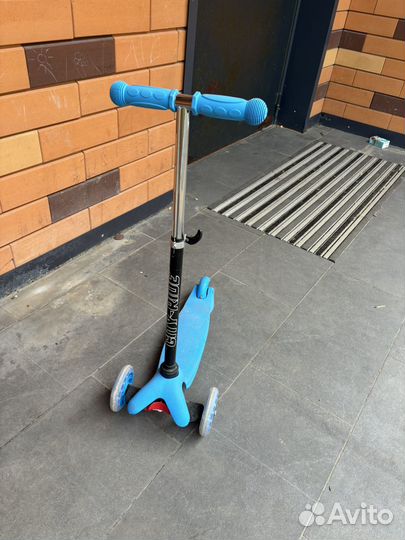 Самокат детский трехколесный