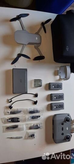 Квадрокоптер DJI Mini 2 Fly More Combo