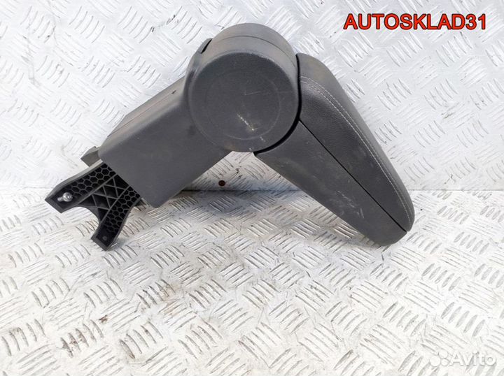 Подлокотник Skoda Rapid 6V08671749B9