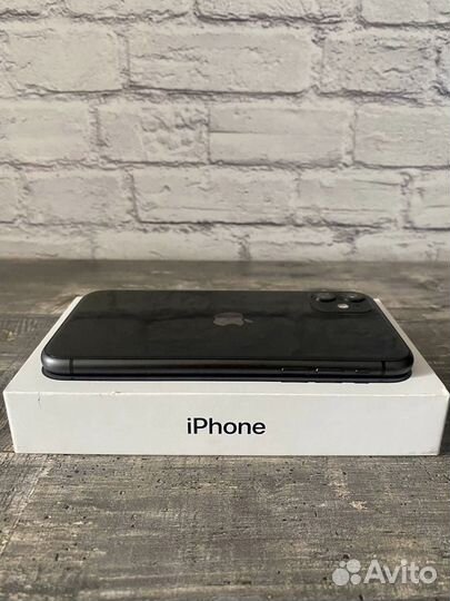 iPhone 11, 64 ГБ