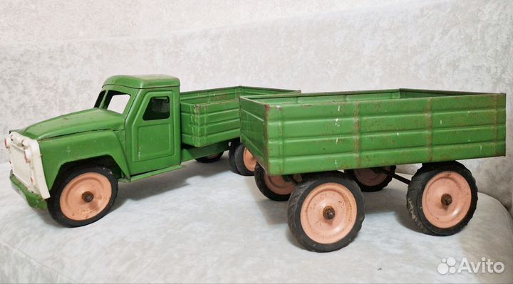 Железный грузовик СССР