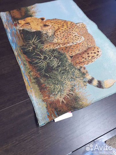 Папирус, гобелен и постер