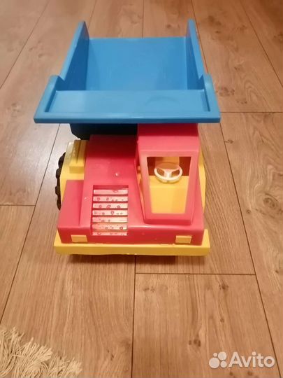 Игрушка грузовик