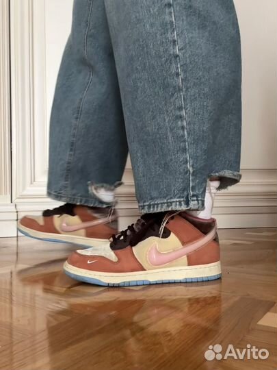 Кроссовки Nike Dunk Mid