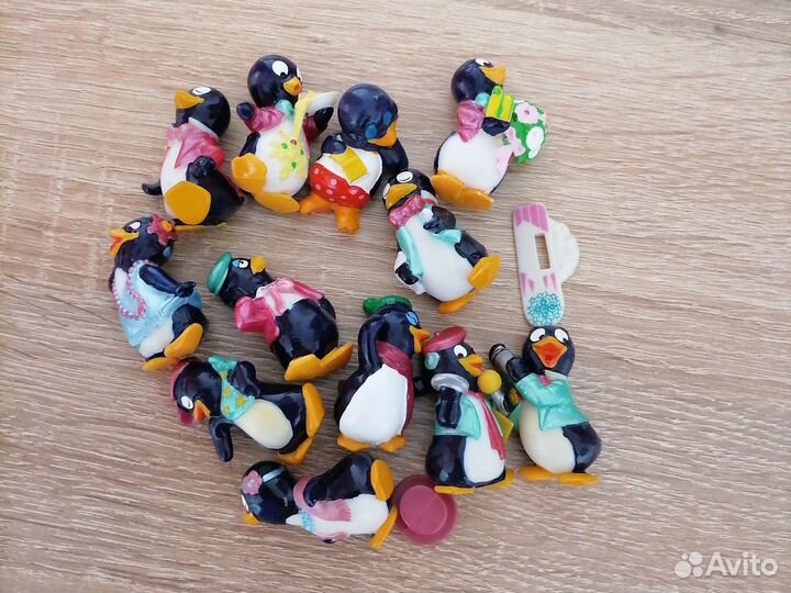 Игрушки из киндера 90х 70 штук