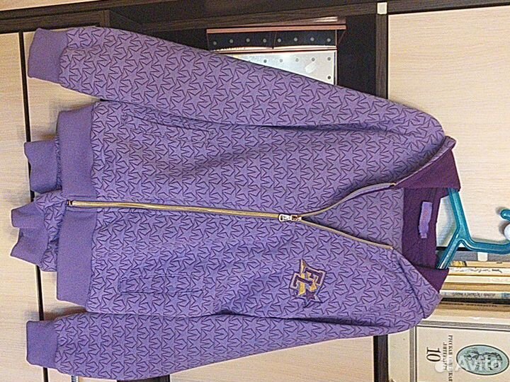 Спортивный костюм