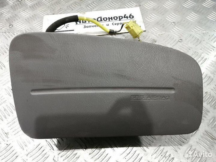 Подушка безопасности в торпедо Nissan Maxima A33