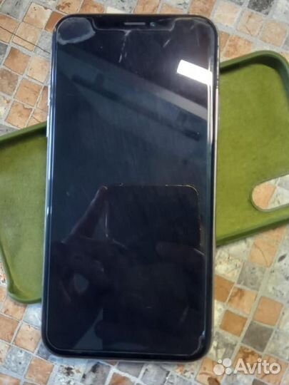 iPhone X, 64 ГБ