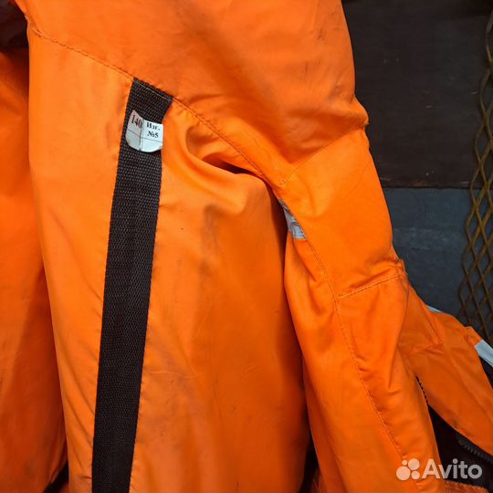 Спасательный желет