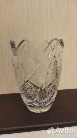 Ваза хрустальная