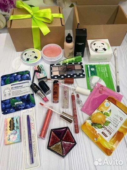 Подарочный набор косметики