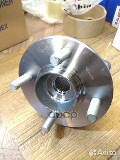 Ступица зад nissan cube Z11/micra/march 4WD 02
