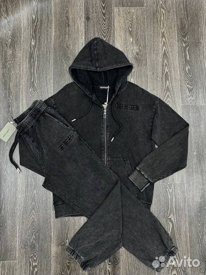 Спортивный костюм balenciaga